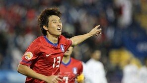 구자철 마수걸이 골…獨언론 반했다