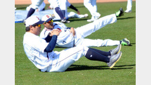 “쓸만한 좌완 용병 어디 없소?”…선동열 감독 속탄다