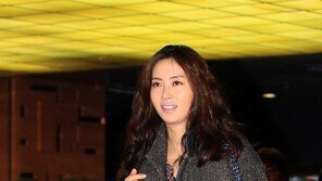[포토] 송윤아, 아기엄마 맞아? ‘화려한 외출’