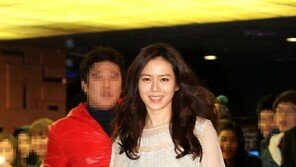 [포토] 손예진, 코디가 안티설 불식… 파격 시스루룩 올킬!