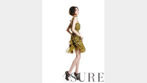  ‘유부녀’ 김효진, 강렬한 레오퍼드 원피스 ‘봄 여신’