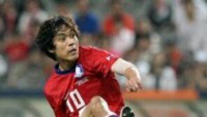 “아스널 박주영 결국 2군으로 밀려났다”