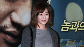 5월 칸의 레드카펫…‘돈의 맛’ 김효진이 밟는다?