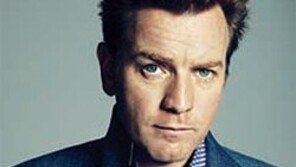 롯데 ‘노 모델’ vs 신세계 ‘빅 모델’