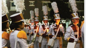 [O2/커버스토리]60여년 ‘시스터 라인’에 들어선 위풍당당 브러더들