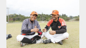 [정민철&박찬호 유쾌한 토크] 박찬호 “난 정코치 돕는 큰아들”