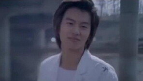 박봄 6년 전 모습… “지금이나 그때나 거의 변함없는 미모!”