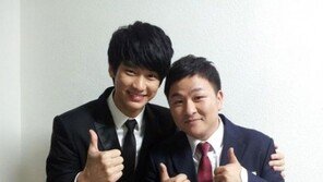 김수현, 허각과 다정 셀카 ‘외외의 인맥’