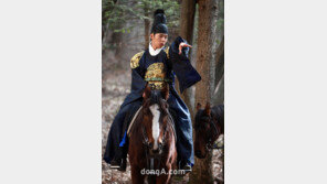 [SD포토] 박유천, 손짓은 감독 포스…연기는?