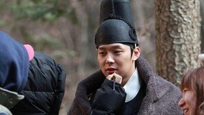 [SD포토] 박유천, 女心 흔들 앵두입술 준비 중