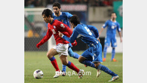 [SD포토] 해결사 박주영, 드리블도 ‘빛의 속도’