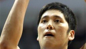 2월 코트 휘저은 함지훈 예비역병장