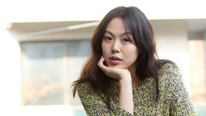 김민희 “속옷만 입고 피칠갑 살인, 감독님 주문에 바로 OK!”