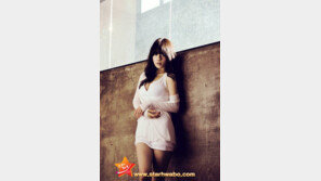 [포토] 홍수아, 직접 고른 ‘아찔 의상’…볼륨 강조