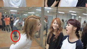 강지영, 자이언트 베이비 맞네 ‘언니들 내려다보는 키의 위엄’