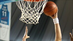 KT에겐 너무 높은 하승진 벽