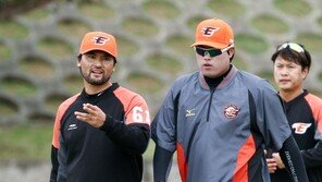 이번엔 류현진 선발-박찬호 구원