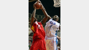 KT, 천신만고 3위