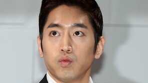 [SD포토] 에릭, 오랜만에 긴장해서 입삐죽