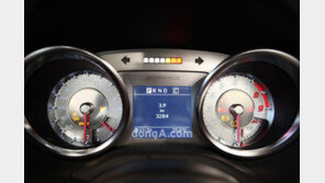 [포토] SLS AMG 로드스터 “계기판도 아름다워”