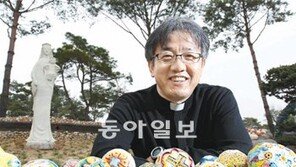 [O2/이 사람이 사는법]정종득 신부 “직접 만든 도자기로 성지 꾸미며 순교선조의 정신 담아요”