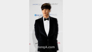 ‘원빈, 모델업계 종사자와 4월 결혼’ 2012년 최고 거짓말