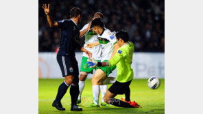 아시아 맹주? 한 팀도 16강 장담못한다