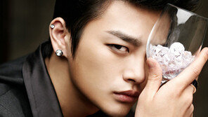 서인국, 시크한 반전 매력 과시…‘사랑비’ 창모 맞아?