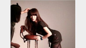 송혜교, 구하라도 울고 갈 ‘개미허리’ 깜짝