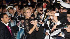 [포토] 브룩클린 데커, 한국 男心 싹쓸 ‘상사병 전파할 기세’