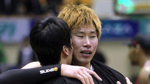 [포토] 오세근, 감격의 ‘눈물 줄줄’ 