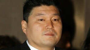 강호동, 7개월만에 공개석상…“복귀계획 아직 없다”