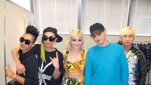 [스타 온라인] 빅뱅, 英 싱어송라이터 픽시 로트와 찰칵