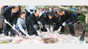 천리포수목원 설립 故민병갈 박사 ‘40년 정성’ 쏟은 나무곁으로