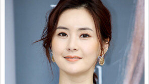 [우먼 동아일보 스타 뷰티] 올 봄 트랜드 ‘오렌지 컬러’를 바르자! 최정윤의 ‘톤온톤 오렌지 메이크업’ 따라잡기 