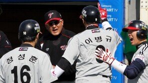 김기태 뚝심…‘LG 반란’ 스타트