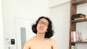 [스타 온라인] 김경진 복근 공개 “소지섭형님에 도전장!”