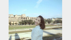 [스타 온라인] 박민영 ‘봄처녀 인증샷’…“상큼해요”