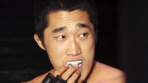 [SD포토] 김동현, 선명한 식스팩…‘역시 격투왕’