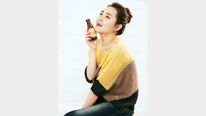 [연예 뉴스 스테이션] ‘국민여동생’ 문근영, 비타민 음료 모델 낙점