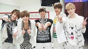 샤이니 “여러분과 함께해서 행복해요” 인증샷