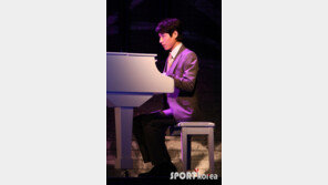 ‘파리의 연인’ 이지훈 “‘애기야 가자’ 손발이 오그라들었다”