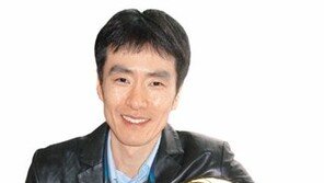 프로농구 올시즌 우승 인삼公 최고령 김성철 “등번호 13번이라 13년 걸렸나… 앞번호 할걸”