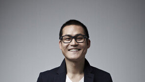 김성균, ‘이웃사람’, ‘박수건달’ 스크린 쌍끌이 등판