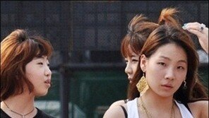 2NE1 민낯 사진 공개 “누구니, 너희들은?”