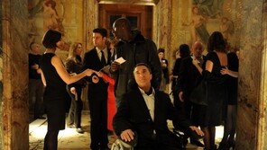 ‘레옹’ 넘었다…‘언터처블’ 1%의 기적