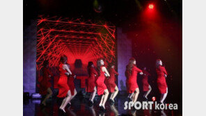 [포토] 씨스타, 아찔하게 살랑살랑… 男心은 콩닥콩닥