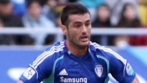 [오버헤드킥] “수원맨은 삼성TV를 써야지” 친한파 라돈치치, 용병 맞아?