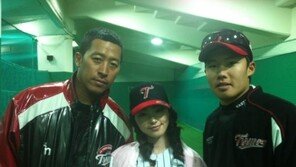 ‘당구여신’ 차유람 “멋진 시구, 이병규 선수 덕분”