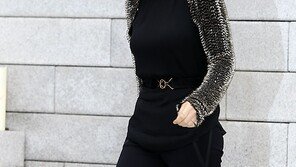 [SD포토] 김혜수, 걸음걸이만 봐도 ‘내가 제일 잘나가~’